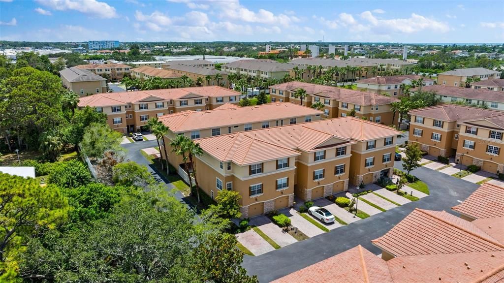 待售: $295,500 (3 贝兹, 3 浴室, 1710 平方英尺)