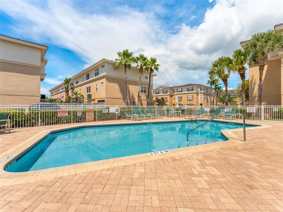 待售: $295,500 (3 贝兹, 3 浴室, 1710 平方英尺)