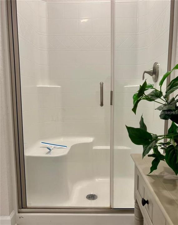 Под контрактом: $1,900 (3 спален, 2 ванн, 1778 Квадратных фут)