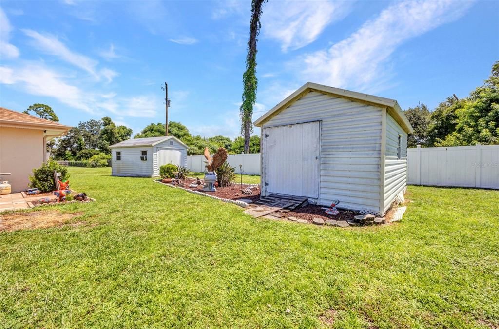 На продажу: $385,000 (3 спален, 2 ванн, 1686 Квадратных фут)