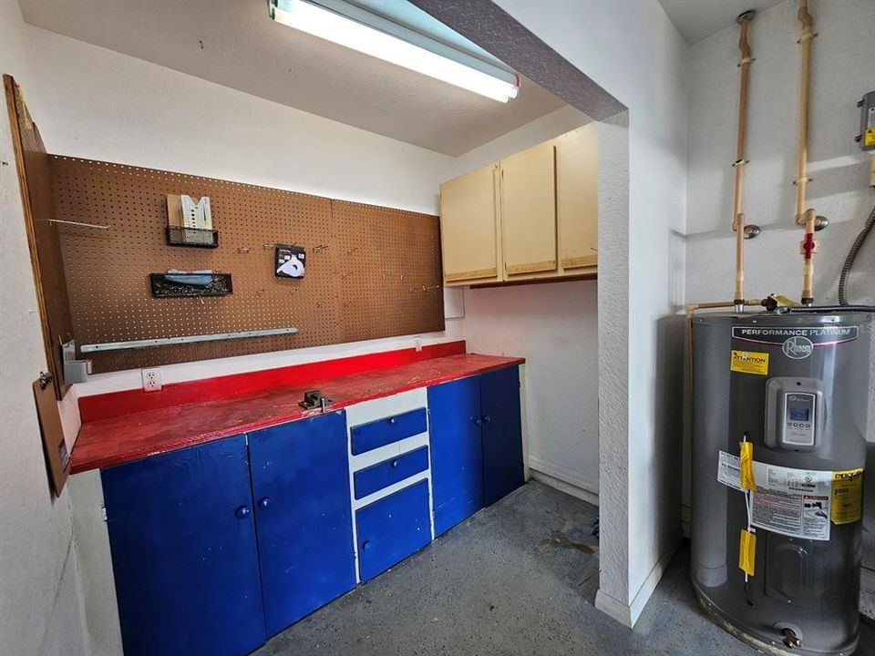 На продажу: $385,000 (3 спален, 2 ванн, 1686 Квадратных фут)