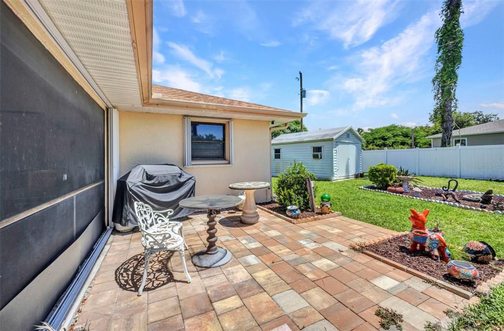 На продажу: $385,000 (3 спален, 2 ванн, 1686 Квадратных фут)