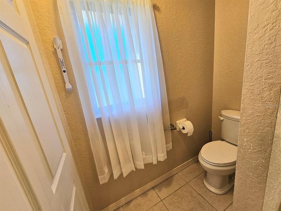 На продажу: $385,000 (3 спален, 2 ванн, 1686 Квадратных фут)