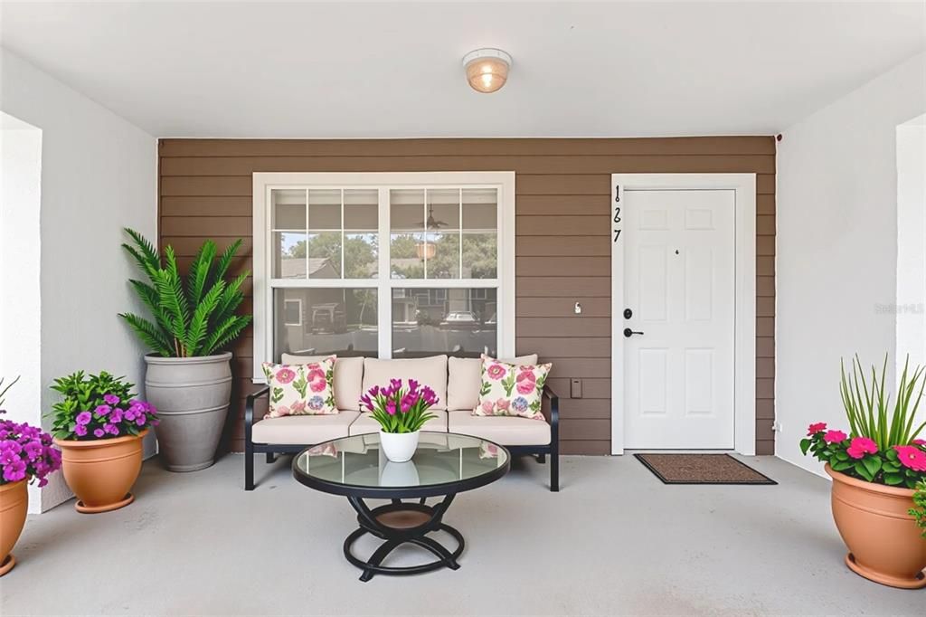 Active With Contract: $249,000 (2 beds, 2 baths, 1142 Square Feet)