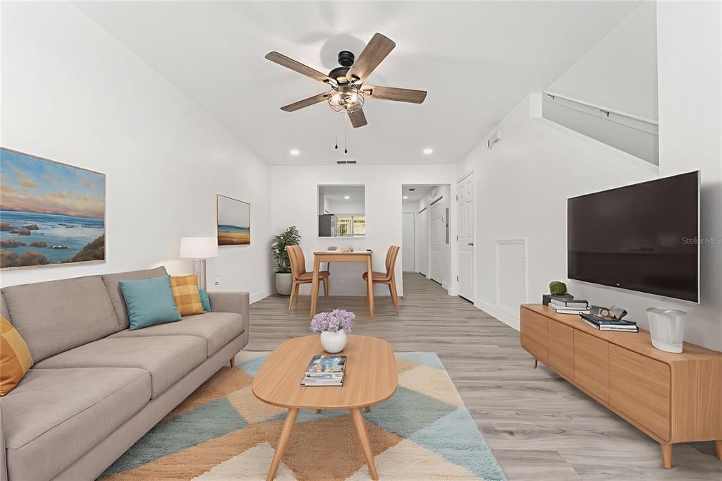 Active With Contract: $249,000 (2 beds, 2 baths, 1142 Square Feet)