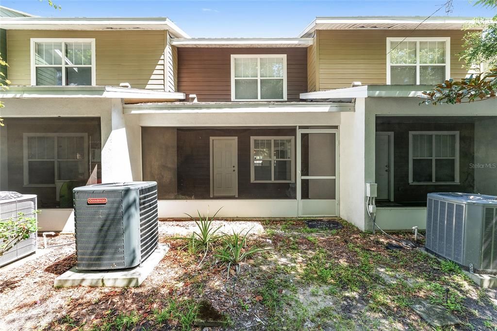 Active With Contract: $249,000 (2 beds, 2 baths, 1142 Square Feet)