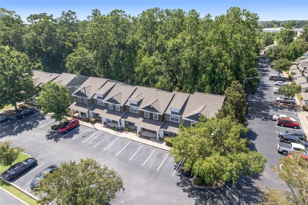 Active With Contract: $249,000 (2 beds, 2 baths, 1142 Square Feet)