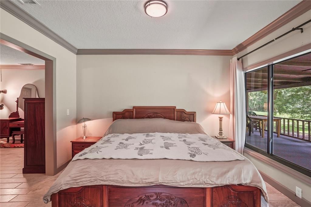 En Venta: $295,000 (3 camas, 2 baños, 1848 Pies cuadrados)