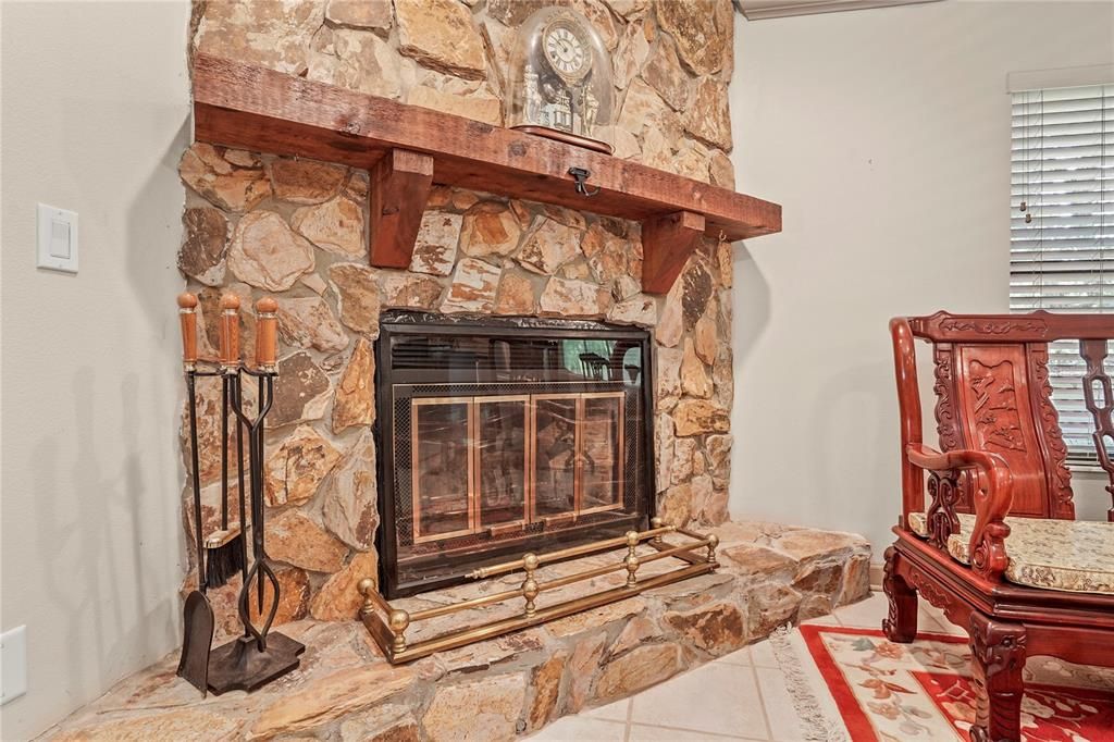 En Venta: $295,000 (3 camas, 2 baños, 1848 Pies cuadrados)