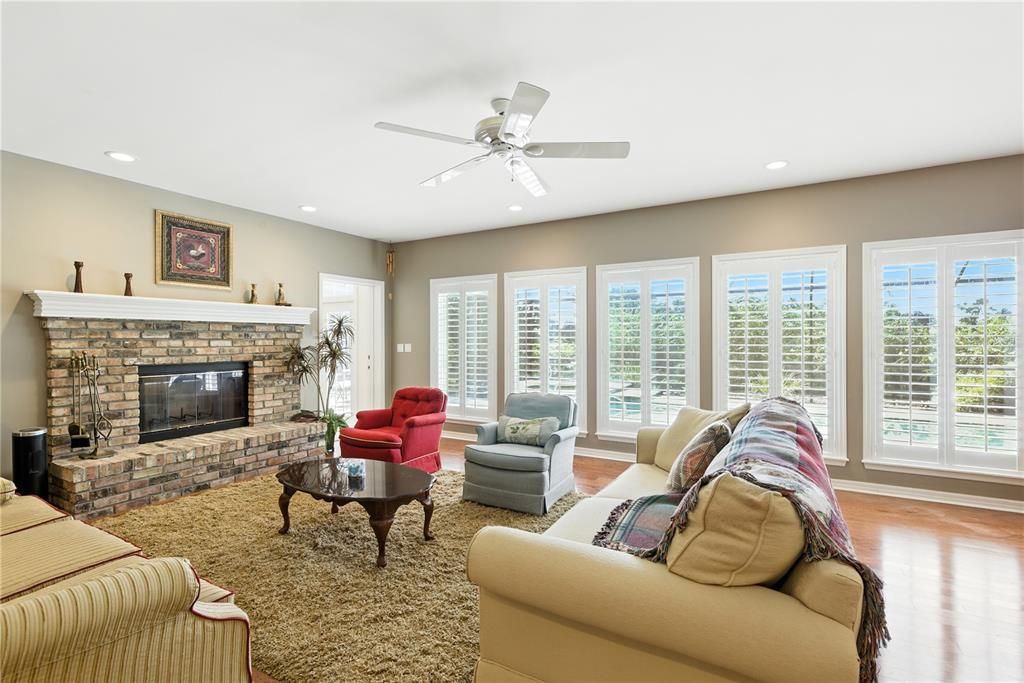 For Sale: $1,699,000 (3 beds, 4 baths, 2829 Square Feet)