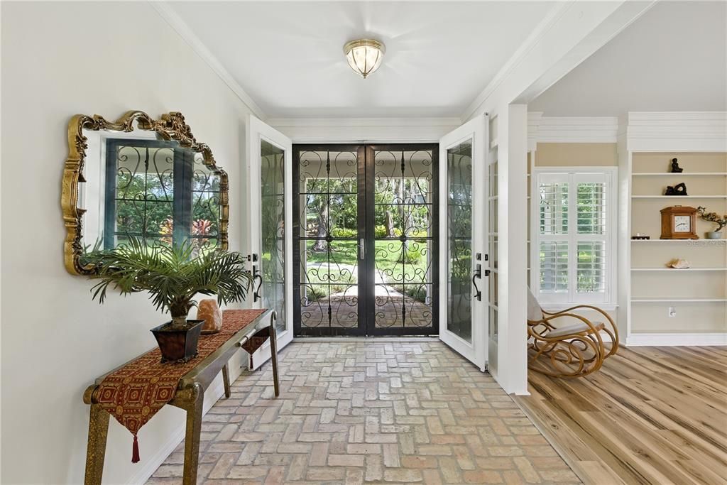 For Sale: $1,699,000 (3 beds, 4 baths, 2829 Square Feet)