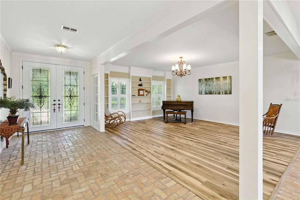 For Sale: $1,699,000 (3 beds, 4 baths, 2829 Square Feet)