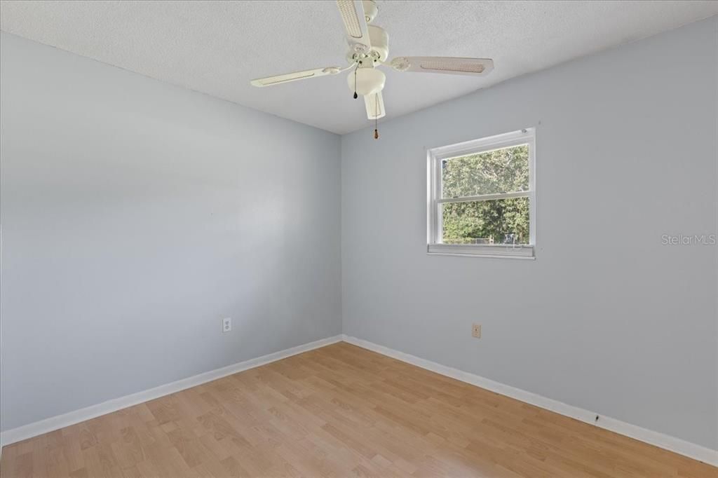 Active With Contract: $227,000 (3 beds, 1 baths, 1344 Square Feet)