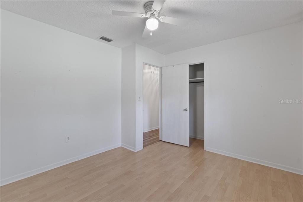 Active With Contract: $227,000 (3 beds, 1 baths, 1344 Square Feet)