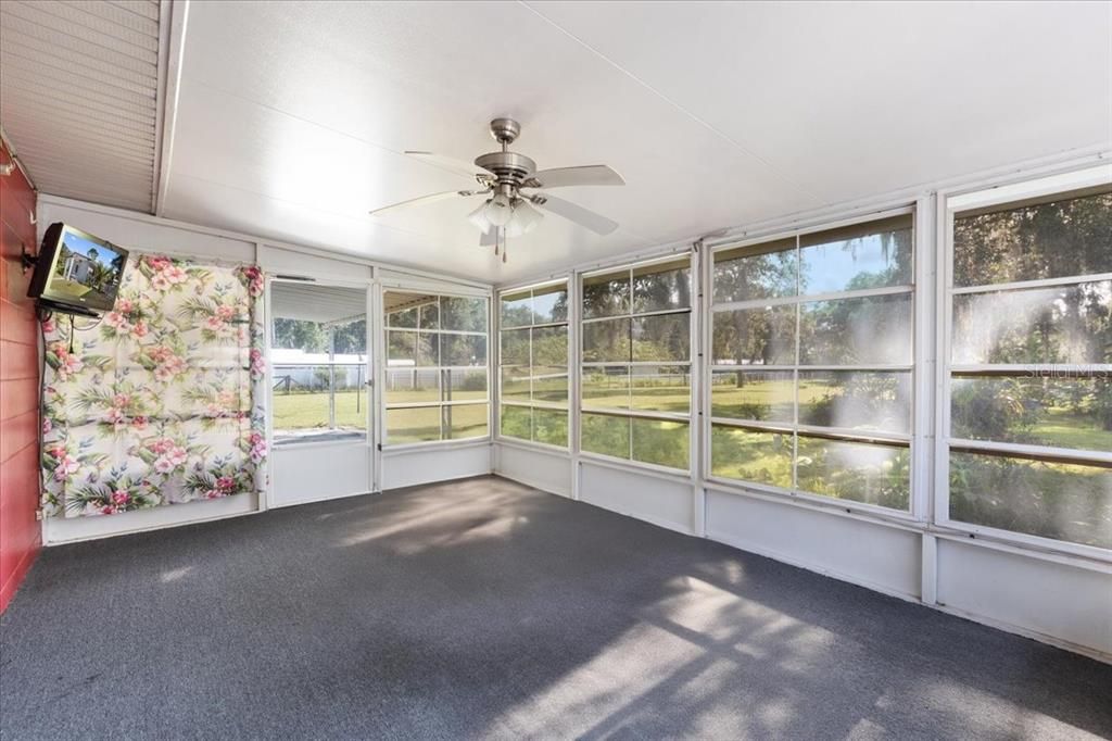 Active With Contract: $227,000 (3 beds, 1 baths, 1344 Square Feet)