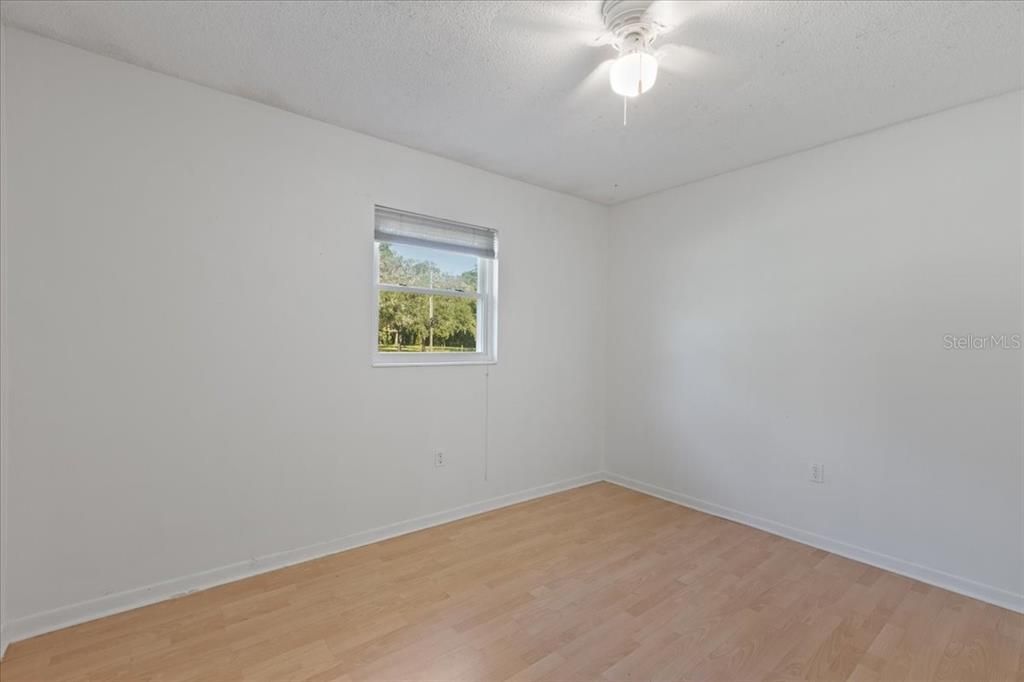 Active With Contract: $227,000 (3 beds, 1 baths, 1344 Square Feet)