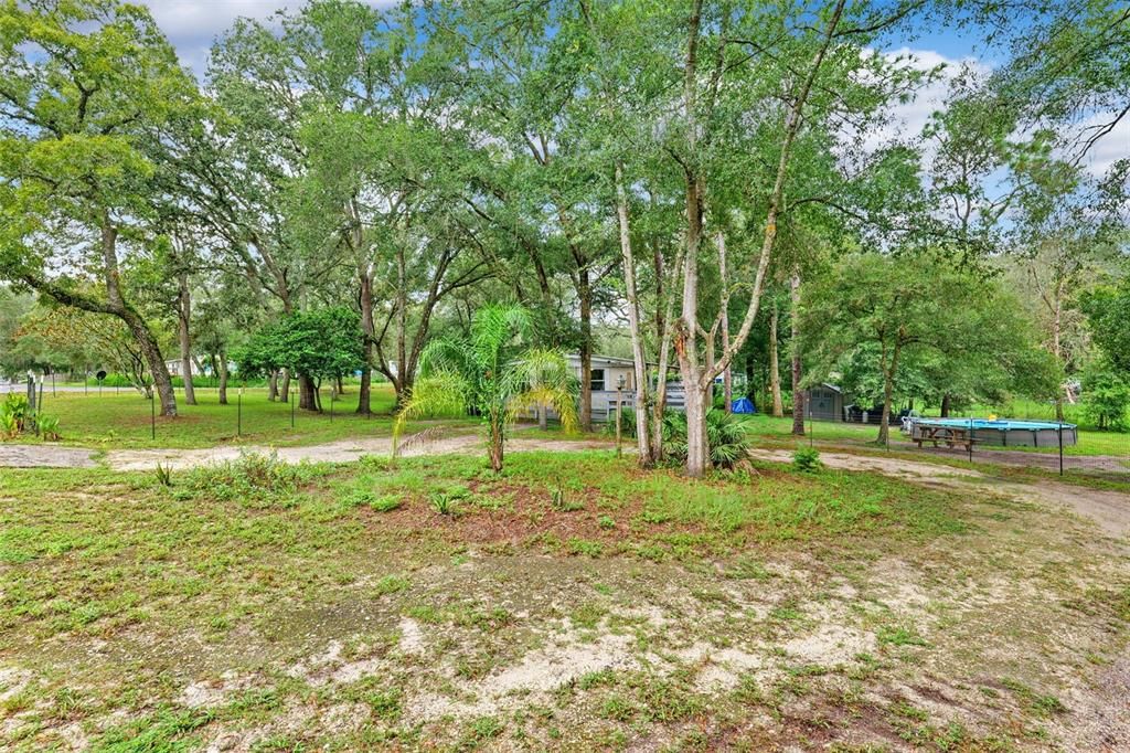 待售: $130,000 (3 贝兹, 1 浴室, 828 平方英尺)