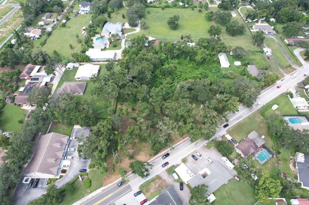 На продажу: $499,900 (2.54 acres)