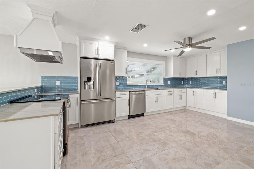 待售: $995,000 (3 贝兹, 3 浴室, 1990 平方英尺)