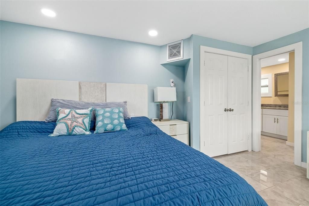 待售: $995,000 (3 贝兹, 3 浴室, 1990 平方英尺)