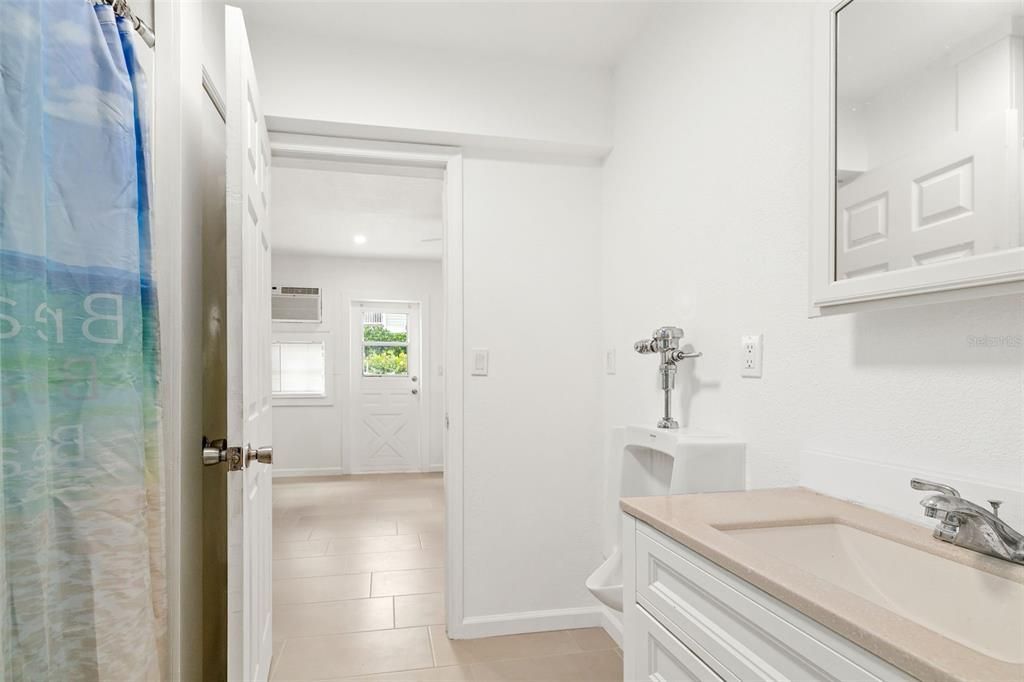 待售: $995,000 (3 贝兹, 3 浴室, 1990 平方英尺)