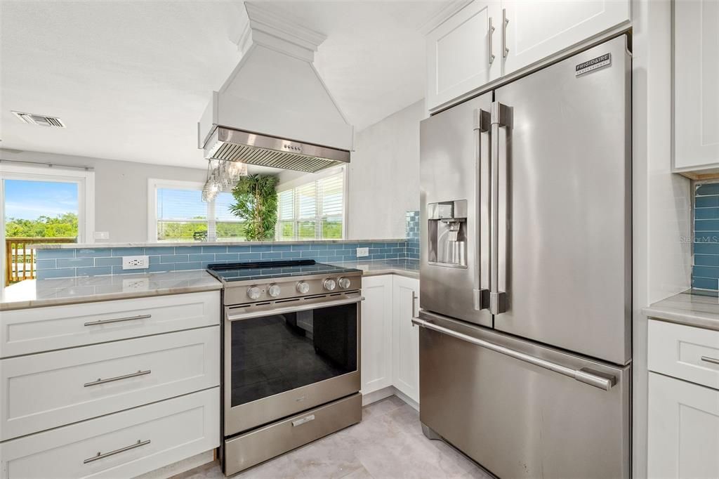 待售: $995,000 (3 贝兹, 3 浴室, 1990 平方英尺)