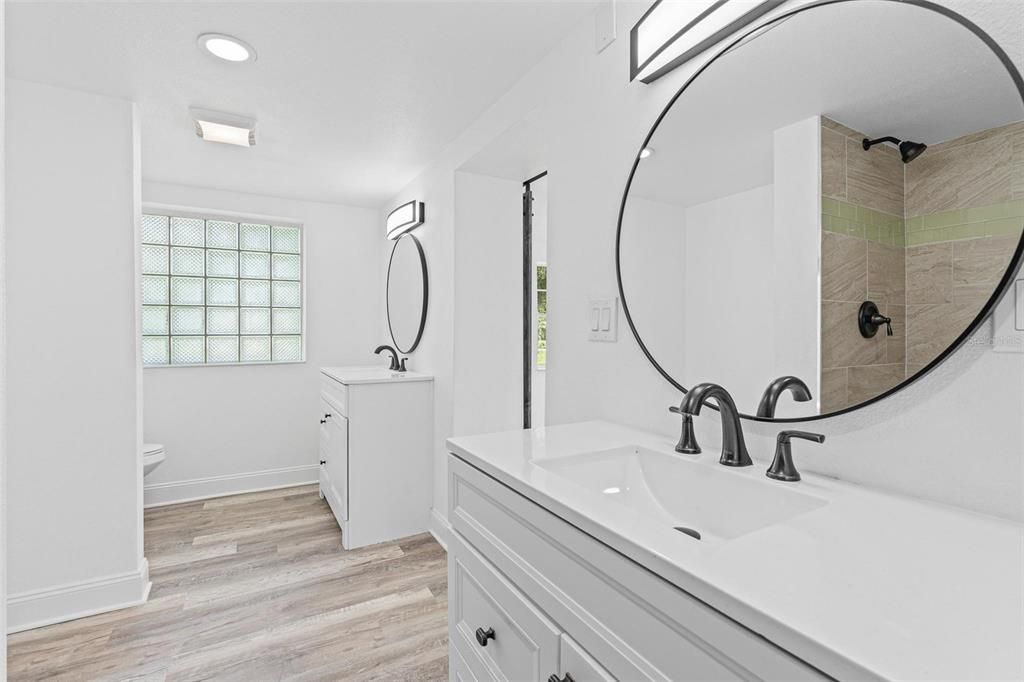 待售: $449,000 (5 贝兹, 3 浴室, 2556 平方英尺)