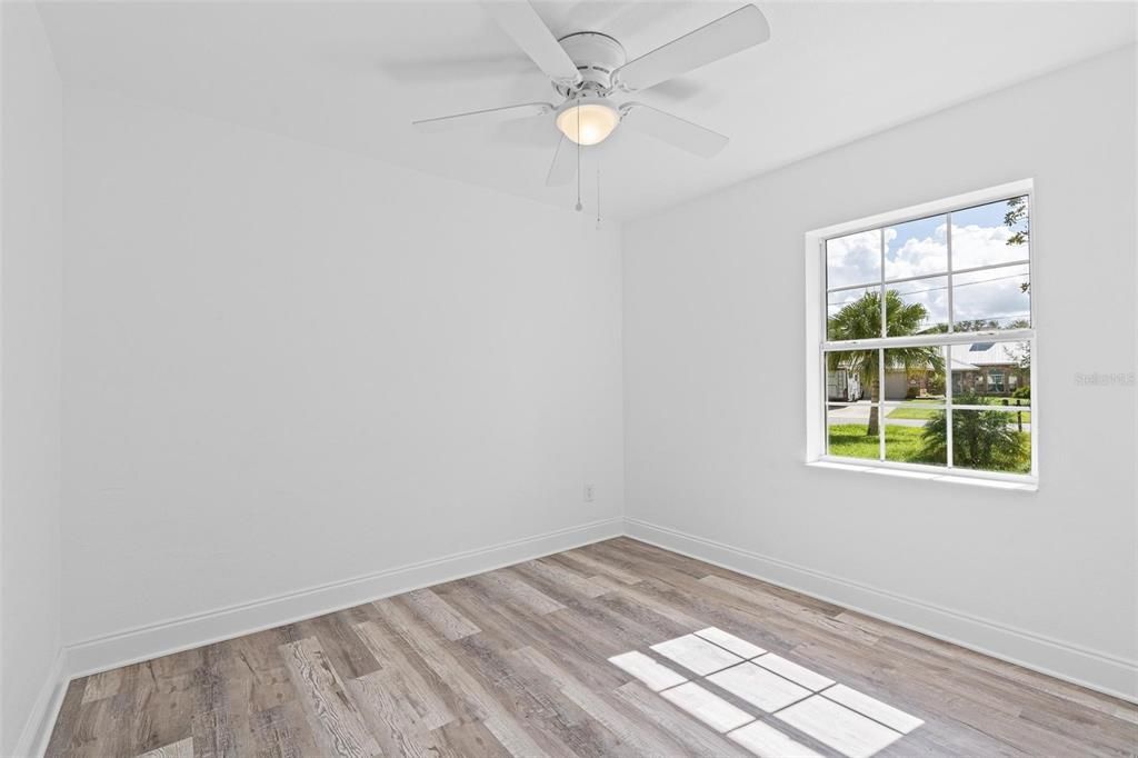 待售: $449,000 (5 贝兹, 3 浴室, 2556 平方英尺)