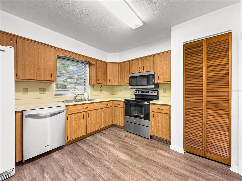 En Renta: $1,900 (3 camas, 2 baños, 1611 Pies cuadrados)