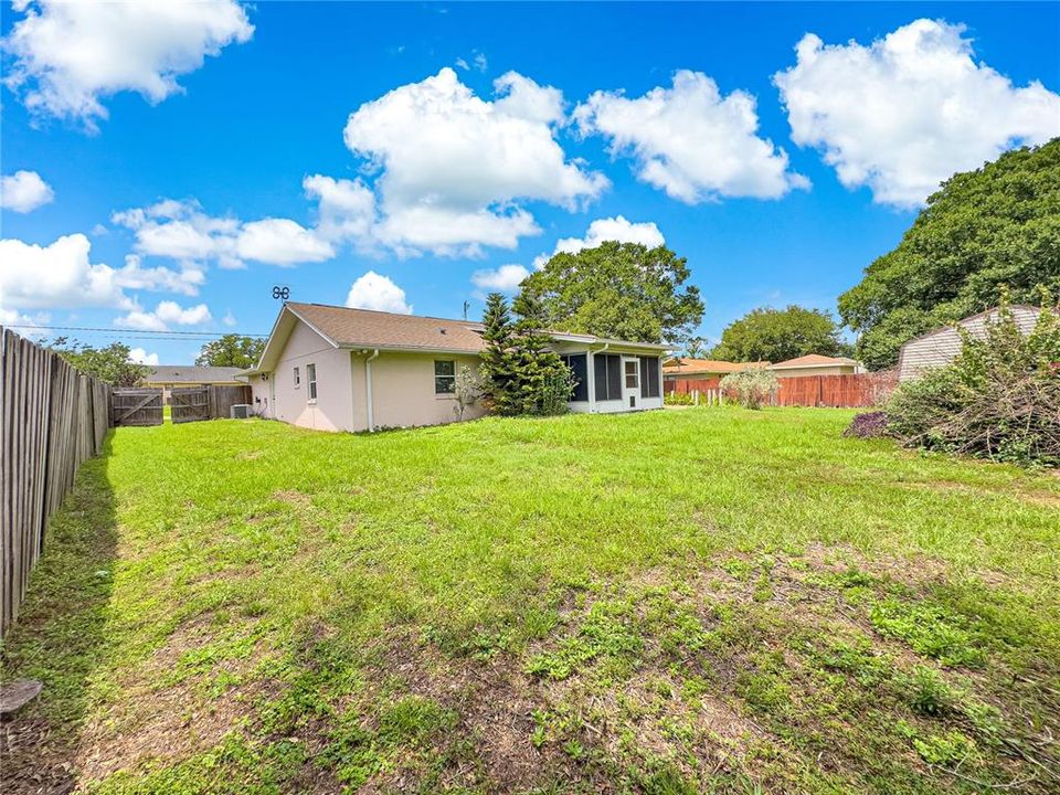 En Renta: $1,900 (3 camas, 2 baños, 1611 Pies cuadrados)