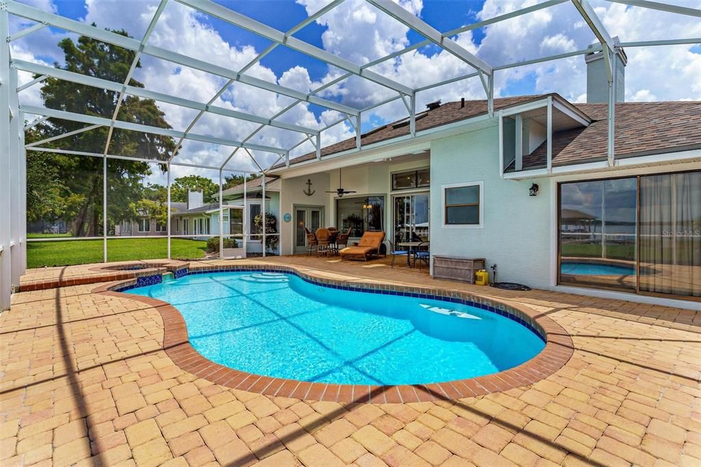 For Sale: $939,000 (4 beds, 3 baths, 2726 Square Feet)