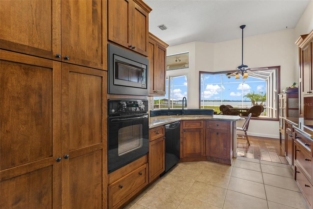 For Sale: $939,000 (4 beds, 3 baths, 2726 Square Feet)