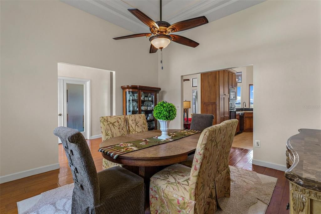 For Sale: $939,000 (4 beds, 3 baths, 2726 Square Feet)