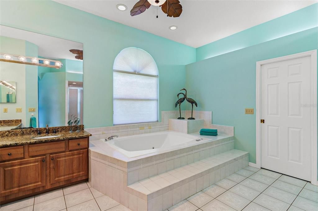 For Sale: $939,000 (4 beds, 3 baths, 2726 Square Feet)