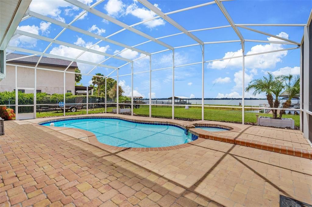 For Sale: $939,000 (4 beds, 3 baths, 2726 Square Feet)