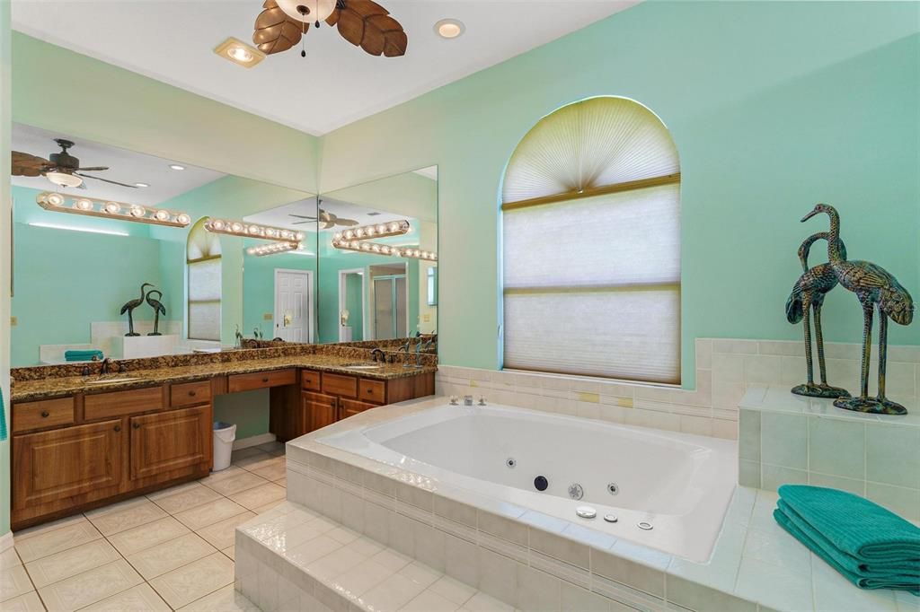 For Sale: $939,000 (4 beds, 3 baths, 2726 Square Feet)