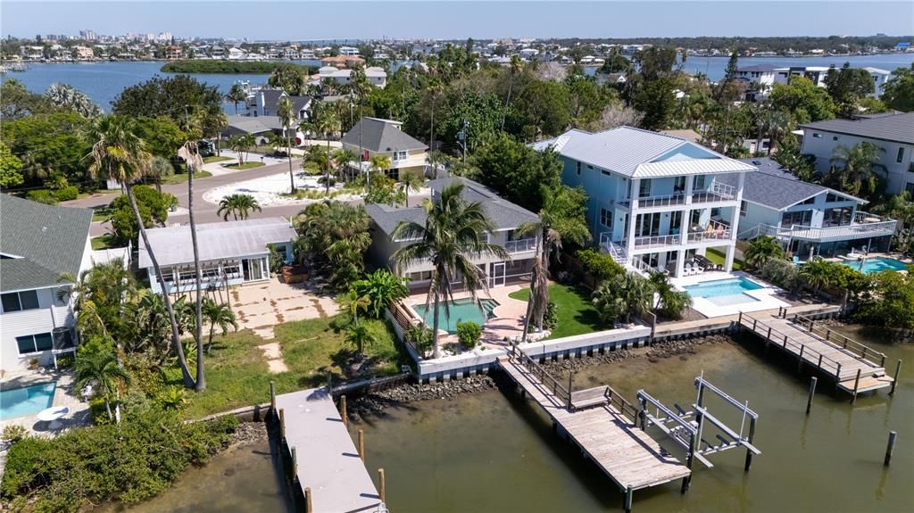 For Sale: $2,100,000 (4 beds, 4 baths, 3390 Square Feet)