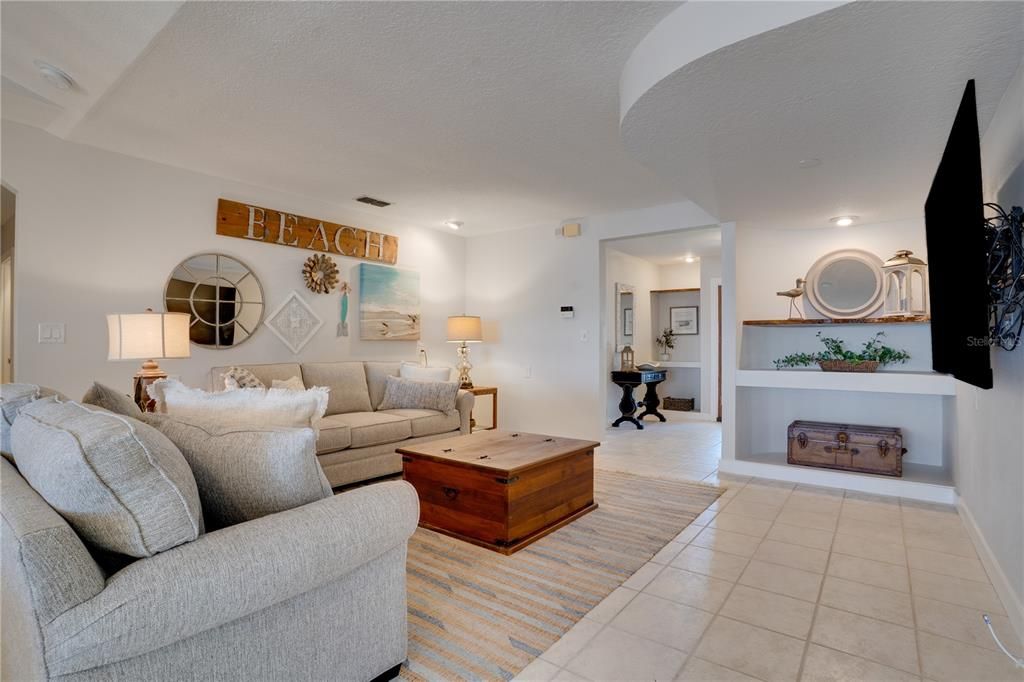 For Sale: $2,100,000 (4 beds, 4 baths, 3390 Square Feet)