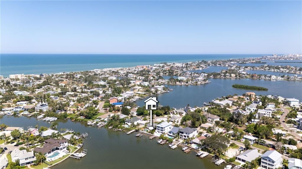 For Sale: $2,100,000 (4 beds, 4 baths, 3390 Square Feet)