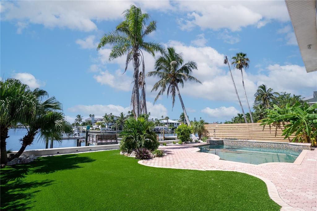 For Sale: $2,100,000 (4 beds, 4 baths, 3390 Square Feet)