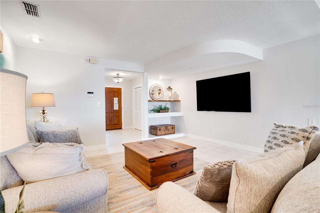 For Sale: $2,100,000 (4 beds, 4 baths, 3390 Square Feet)