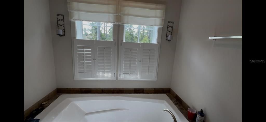 待售: $319,000 (3 贝兹, 2 浴室, 1940 平方英尺)