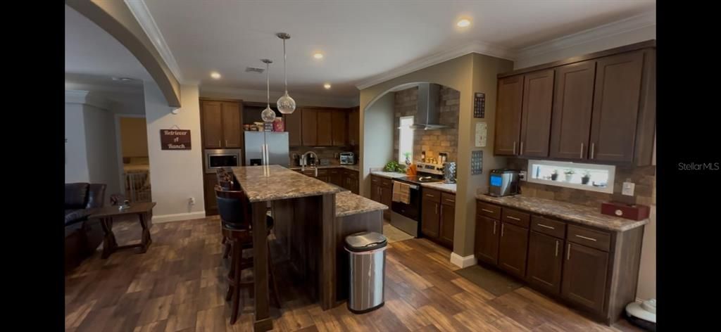 待售: $319,000 (3 贝兹, 2 浴室, 1940 平方英尺)