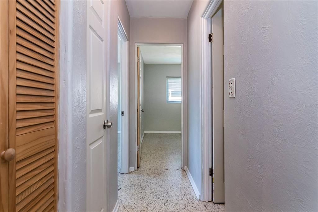 Activo con contrato: $320,000 (3 camas, 2 baños, 1525 Pies cuadrados)