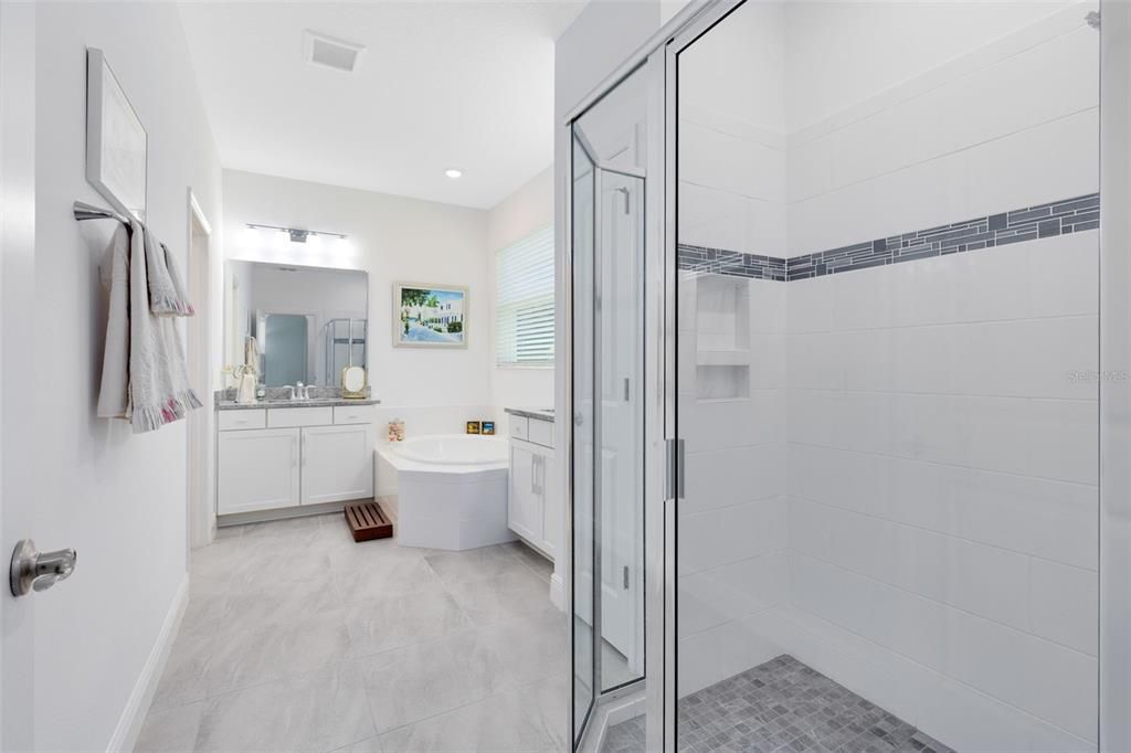 На продажу: $585,000 (3 спален, 2 ванн, 2010 Квадратных фут)