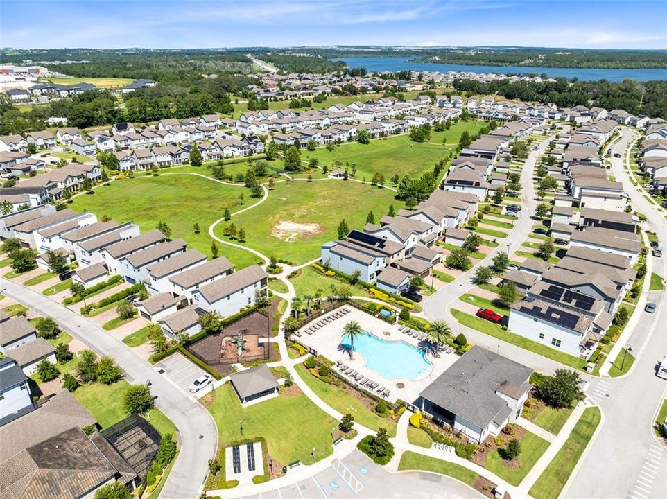 На продажу: $585,000 (3 спален, 2 ванн, 2010 Квадратных фут)