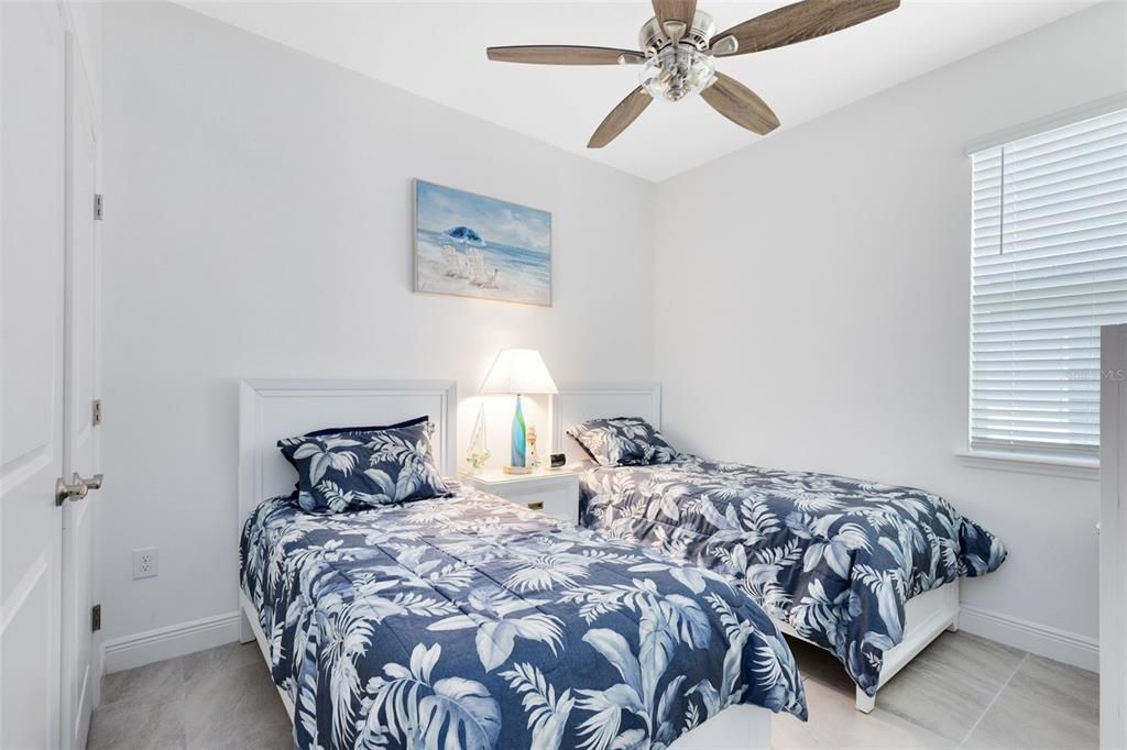 На продажу: $585,000 (3 спален, 2 ванн, 2010 Квадратных фут)