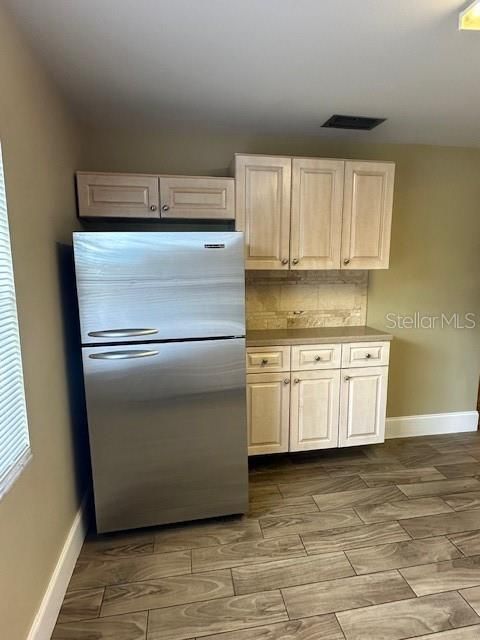 В аренду: $1,750 (2 спален, 2 ванн, 975 Квадратных фут)