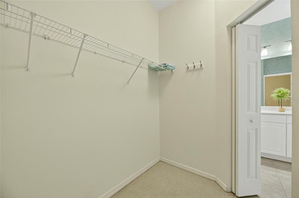 Active With Contract: $292,000 (2 beds, 2 baths, 1546 Square Feet)