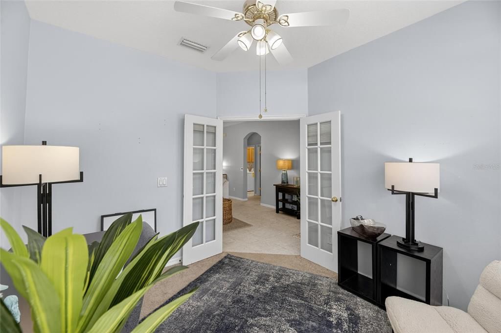 Active With Contract: $292,000 (2 beds, 2 baths, 1546 Square Feet)